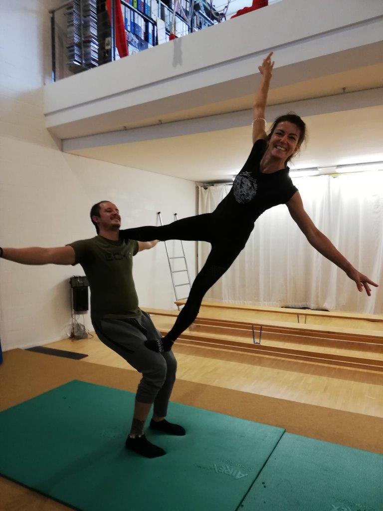 akrobatik.ch KLG, Partner-Akrobatik, AcroYoga, Dietlikon Zürich