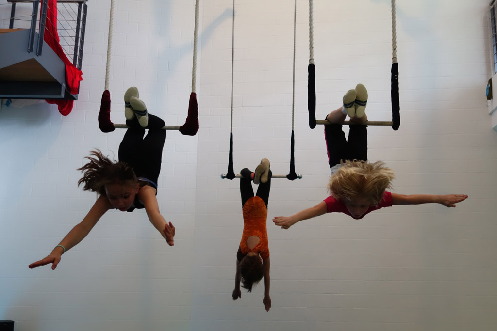 Kinder-Akrobatik akrobatik.ch KLG Dietlikon Zürich