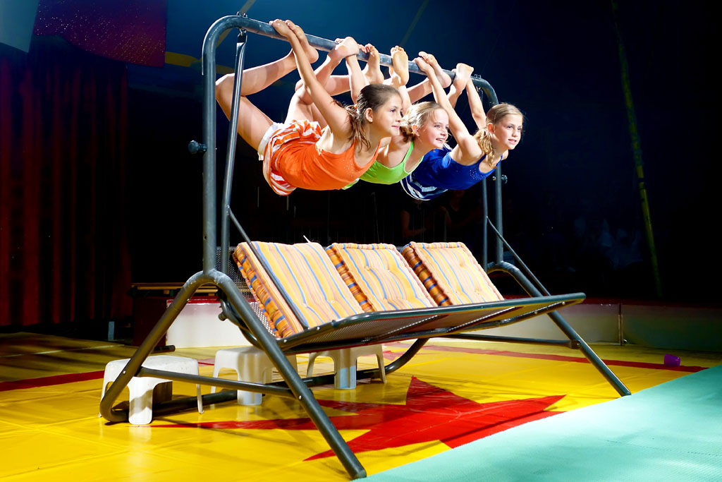 Kinder-Akrobatik akrobatik.ch KLG Dietlikon Zürich