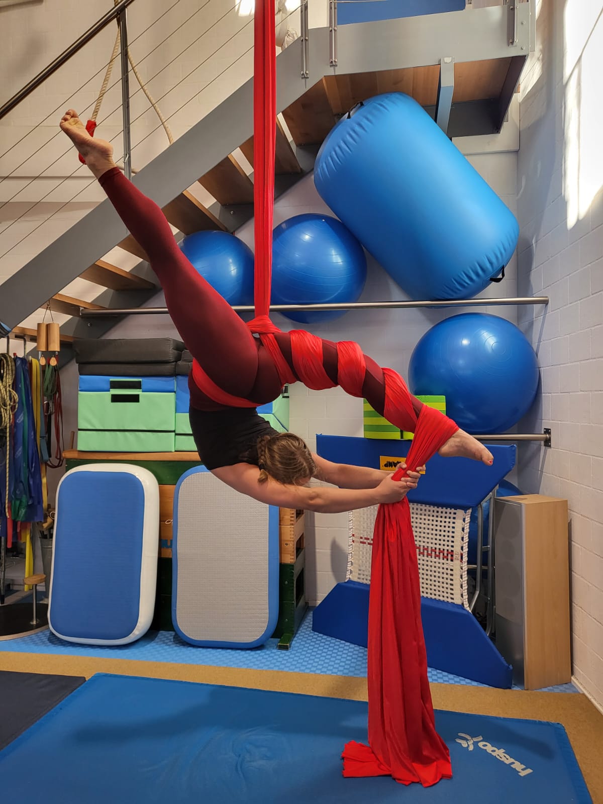 Aerial akrobatik.ch KLG Dietlikon Zuerich